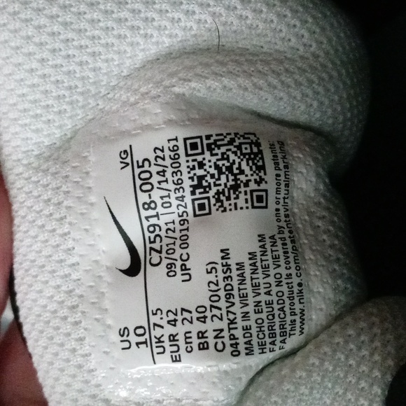 NWOT Nike HyperDiamond 4 softball cleats size 10 women's - Picture 3 of 7